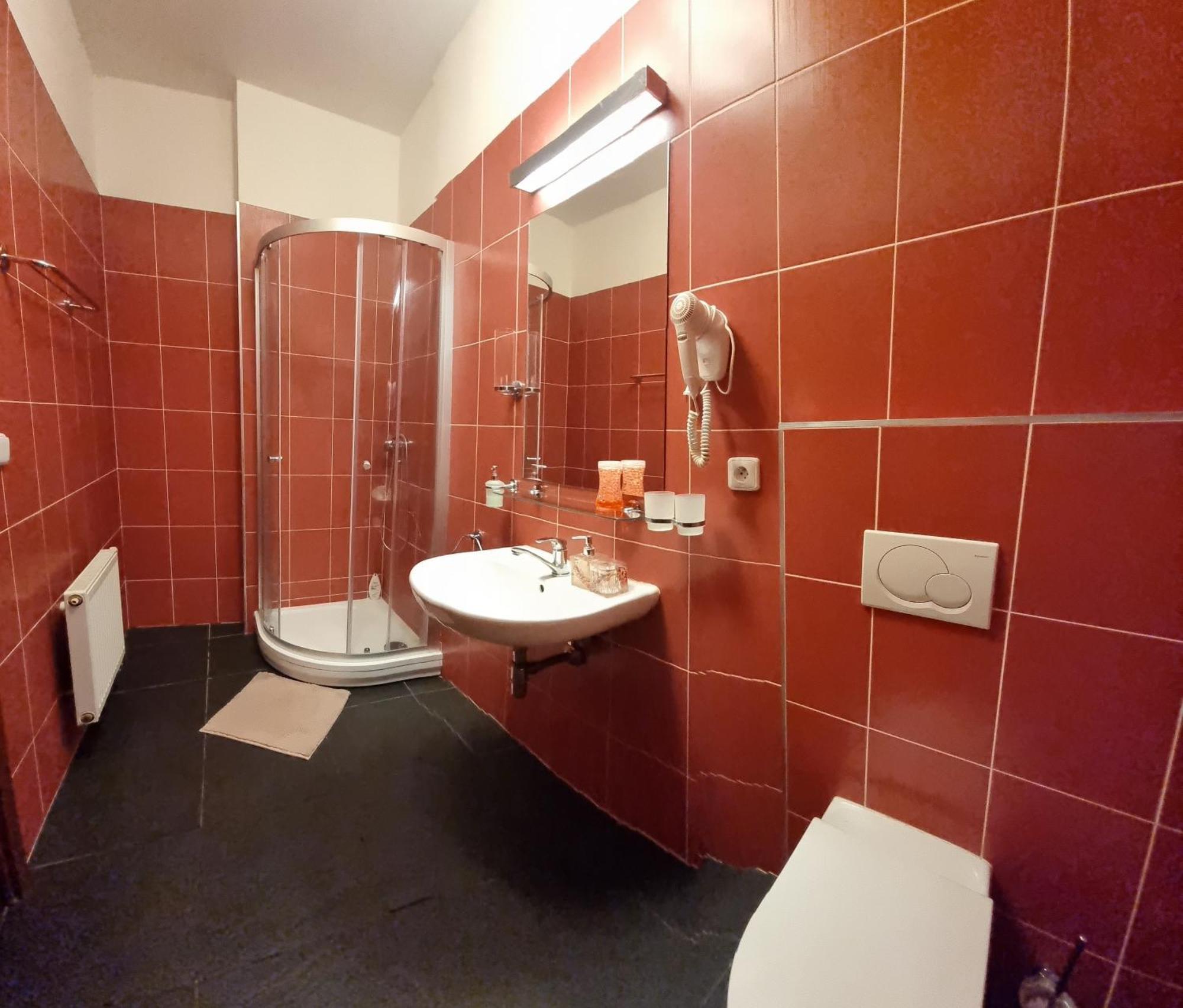 Nevinne Apartmany Колін Екстер'єр фото